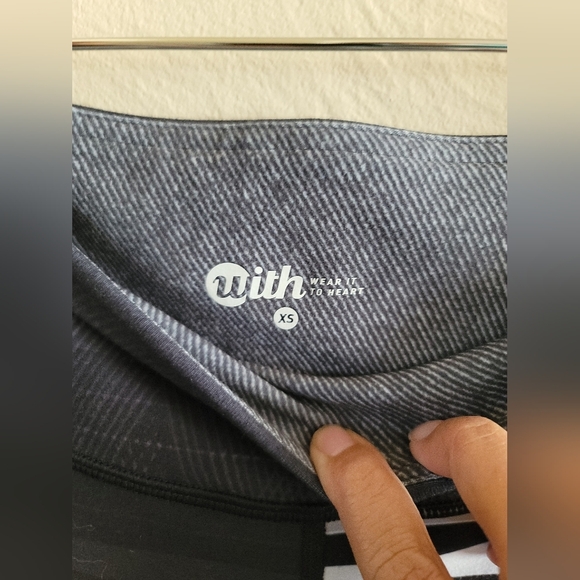 WITH (Wear It‎ To Heart), Tourton Leggings, Multi-Color, Size XS - Picture 4 of 4